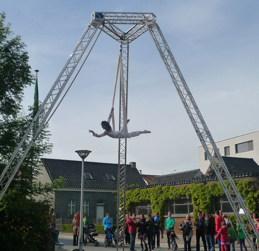 Flying Street Art